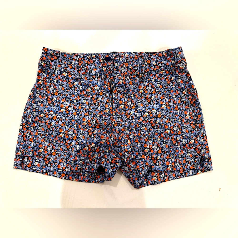 2 GAP shorts in blue and orange colors